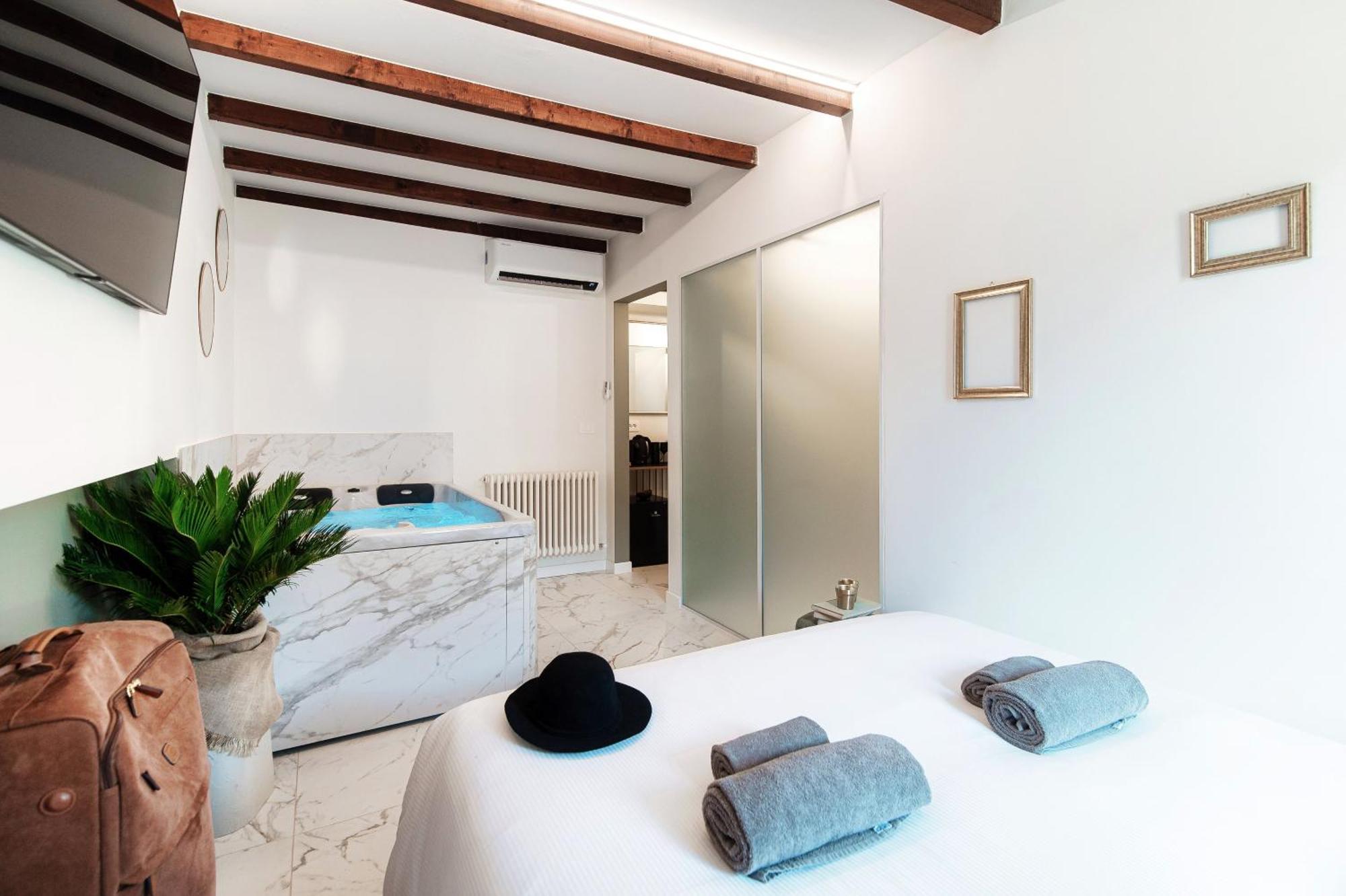 Sahara & Amazzonia Luxury Rooms- The House Of Travelers Όπως Εξωτερικό φωτογραφία